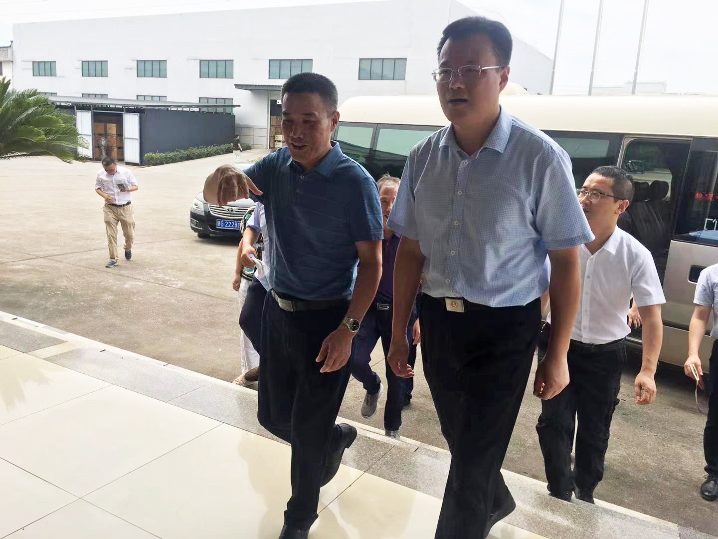 Secretary of the Chaisang District Party Committee Sheng Wei and his entourage visited Jiangxi Chuangyin